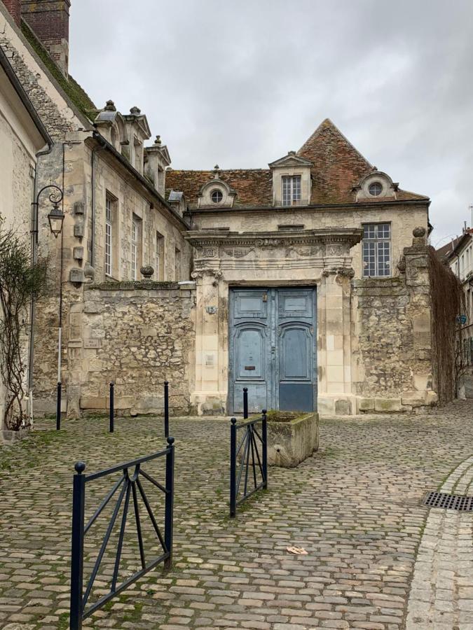 La Maison Saint Joseph Hotel Crepy-en-Valois Exterior photo