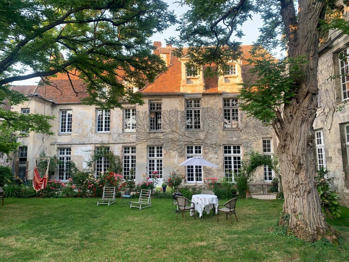 La Maison Saint Joseph Hotel Crepy-en-Valois Exterior photo