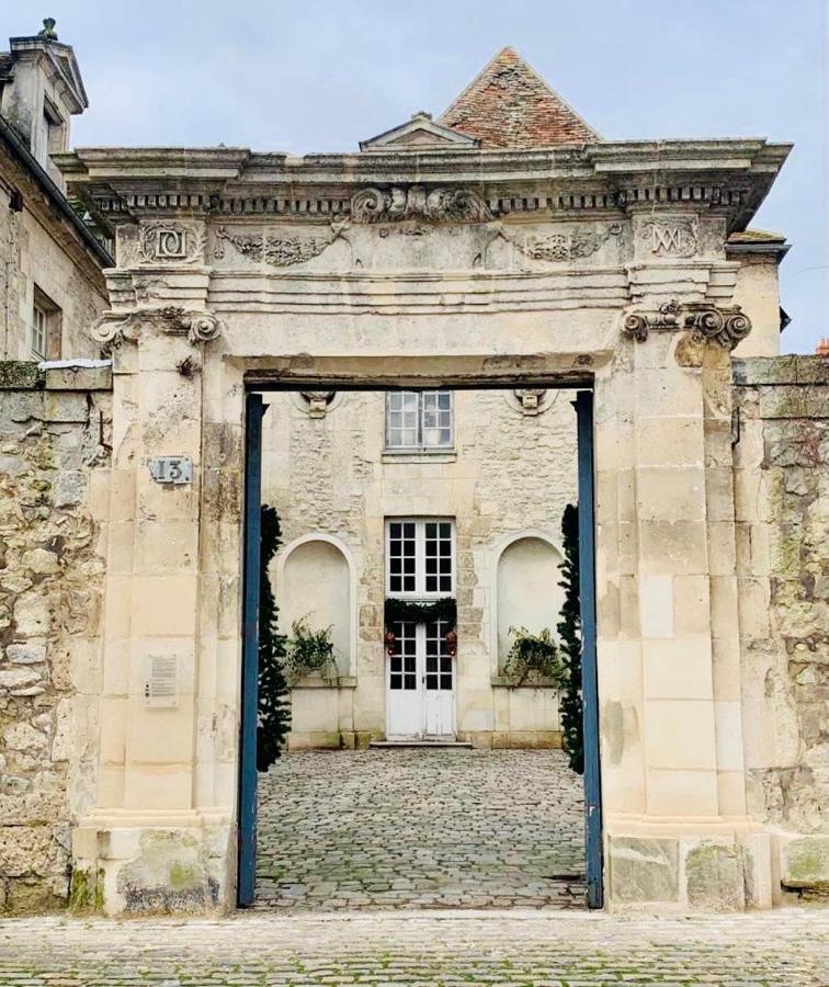 La Maison Saint Joseph Hotel Crepy-en-Valois Exterior photo