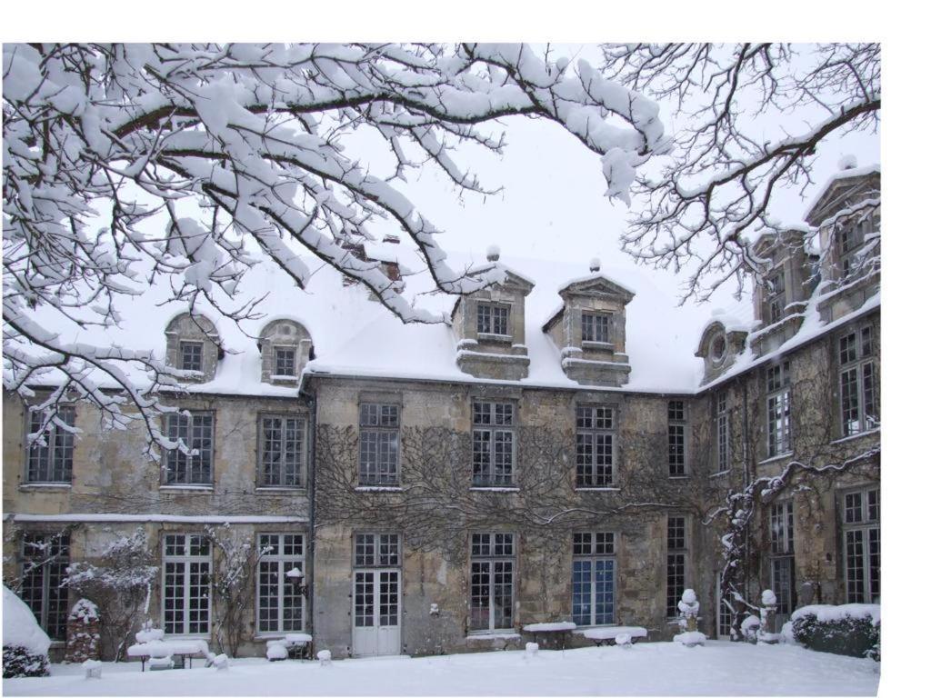 La Maison Saint Joseph Hotel Crepy-en-Valois Exterior photo