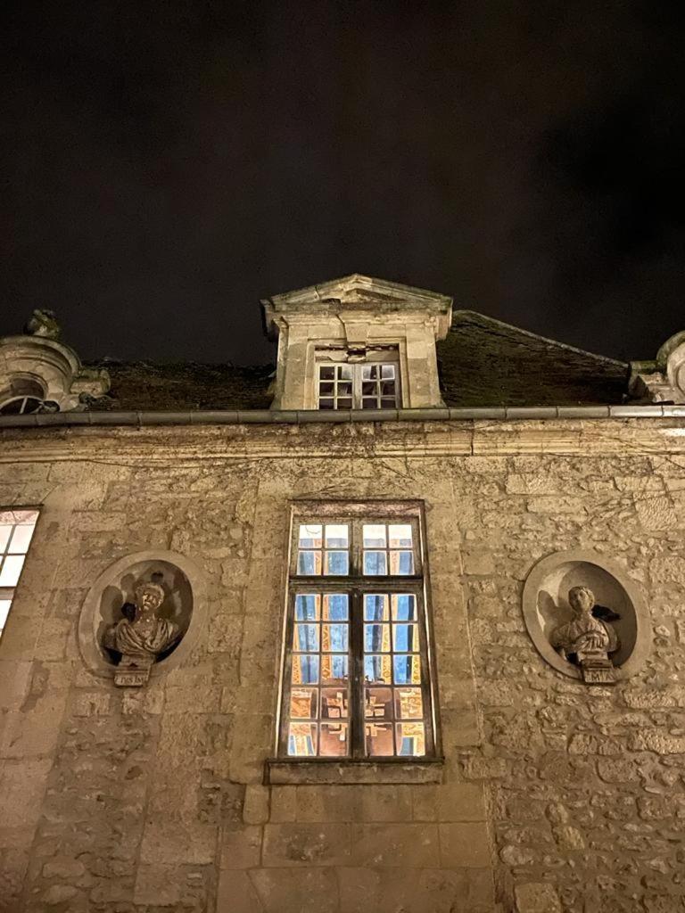 La Maison Saint Joseph Hotel Crepy-en-Valois Exterior photo